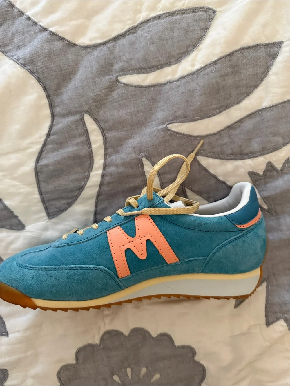 Blue and Coral Suede Unisex Karhu Retro Runner Sneakers
